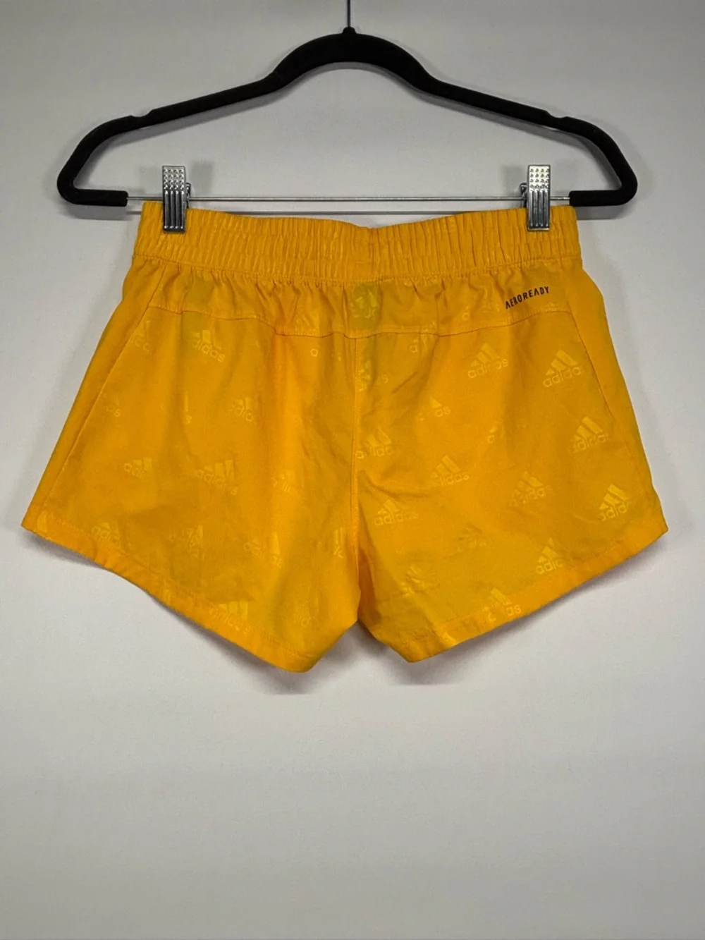 ✨Adidas AEROREADY Yellow Running Athletic Shorts XS - Picture 4 of 12